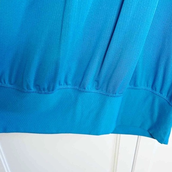 lululemon Athletica No Limits Tank Cornflower/Paisley Vibrant Blue Tank Top - Picture 7 of 8